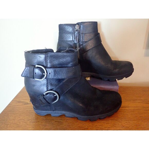 Sorel Joan of Arctic Wedge Women 10 Black Leather Hidden Heel Ankle Bootie - Picture 1 of 10